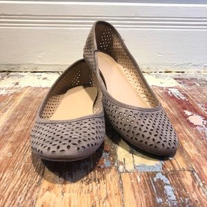 Universal Thread™️ Laser Cut Flat